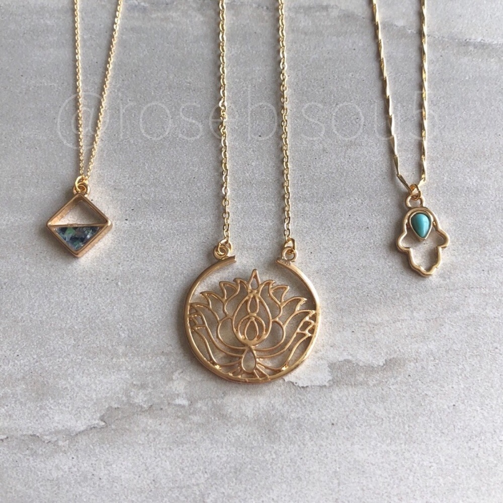 🆕{✨E&L🌙}Delicate Gold +Abalone Layering Necklace - Picture 3 of 8